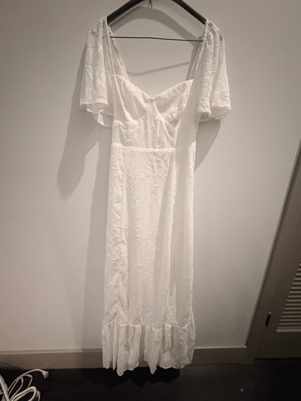 Tailor Made For You White Jacquard Lace-Up Maxi Dress - Picture 4 of 7